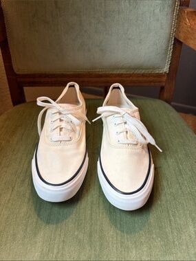Keds Low-Top Canvas CVO Sneakers. Cream with Blue Stripe. Women’s Size 8